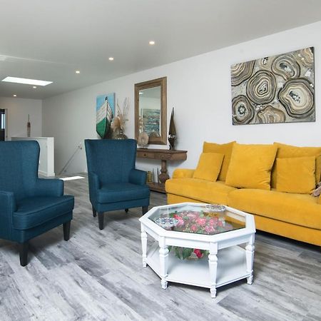 Boathouse Apartments Пиктън Екстериор снимка