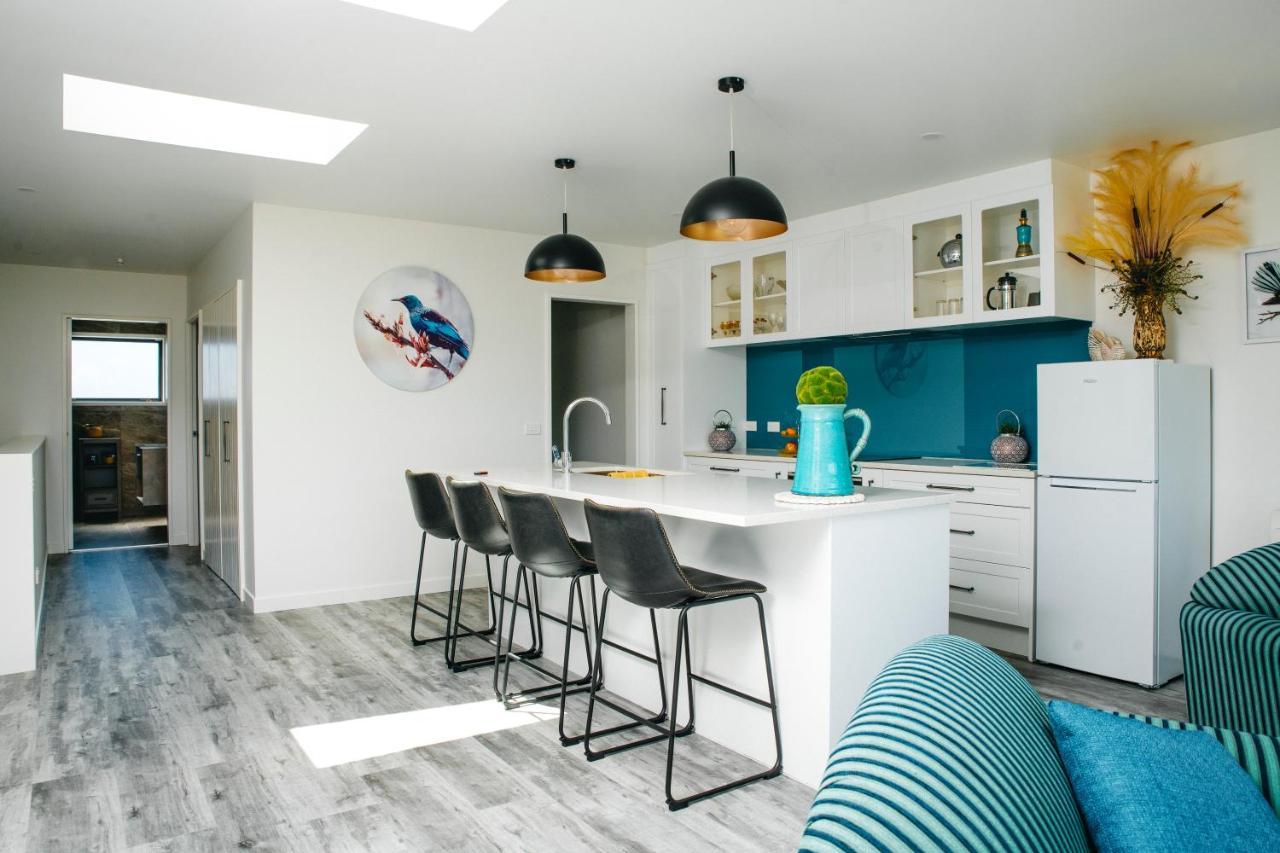 Boathouse Apartments Пиктън Екстериор снимка