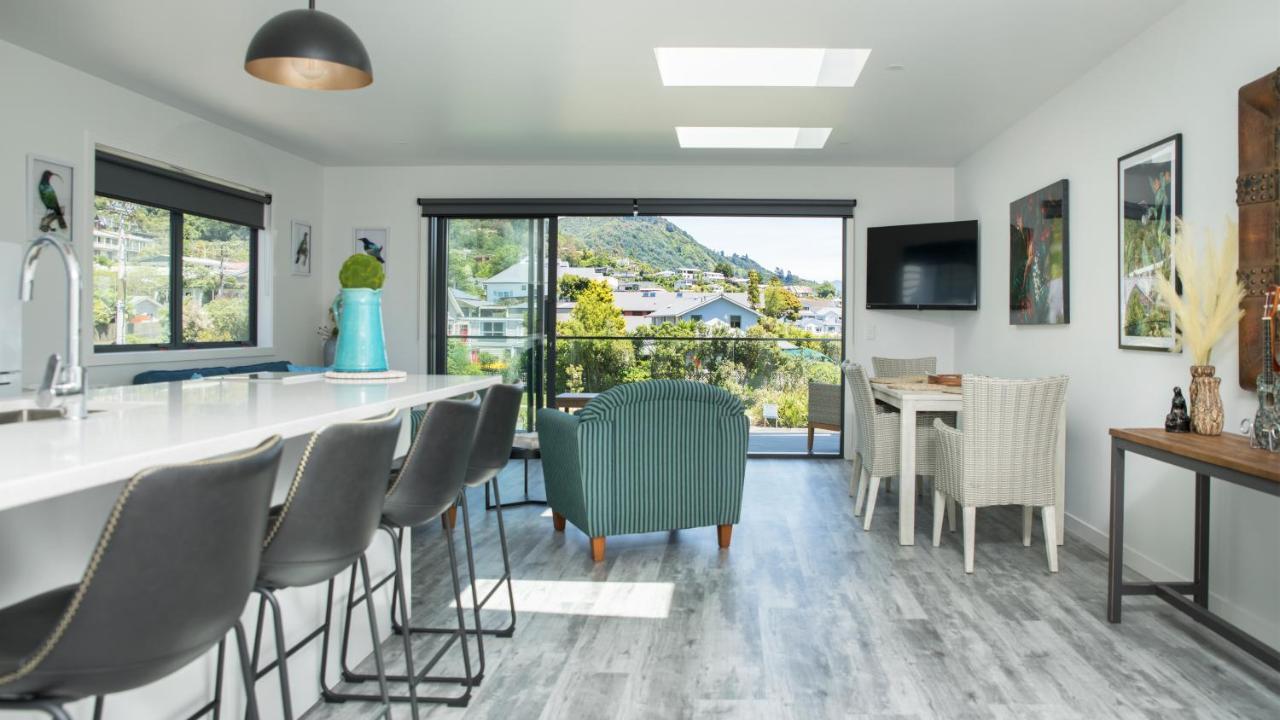 Boathouse Apartments Пиктън Екстериор снимка